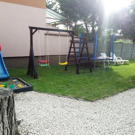 Szivarvany Apartman ギュラ エクステリア 写真