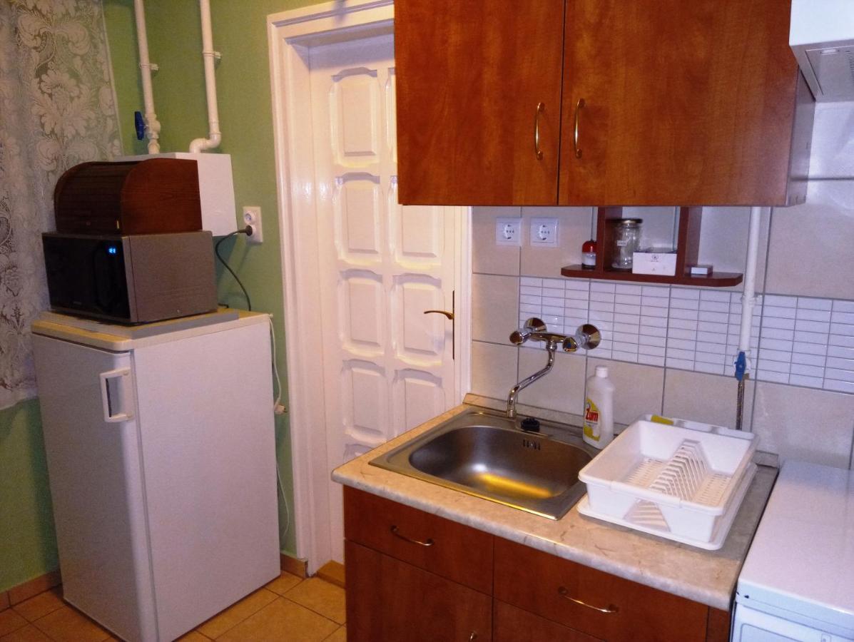 Szivarvany Apartman ギュラ エクステリア 写真