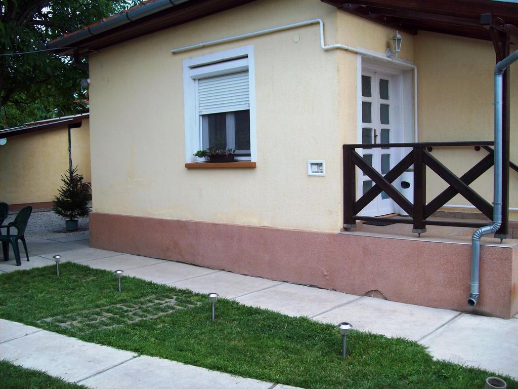 Szivarvany Apartman ギュラ 部屋 写真
